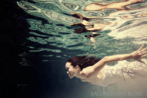 Bali pre wedding photos under water