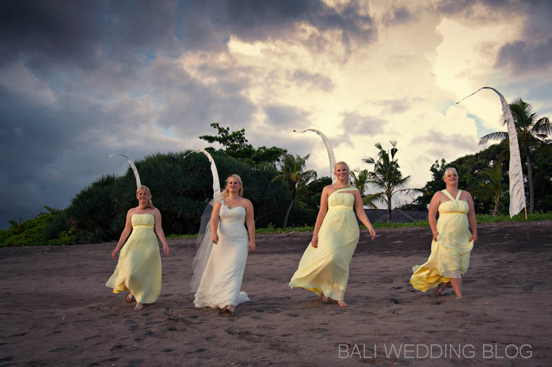 wedding at beachside villas in Bali